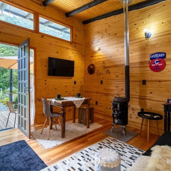 Cabaña en el Valle de la Cascada de Avencal CUA001, hotel en Urubici