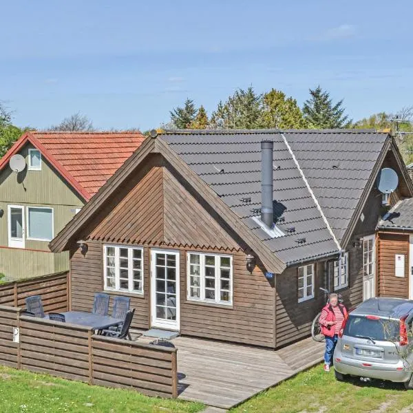 Holiday Home Bork Hytteby Hemmet Denmark, Hotel in Falen