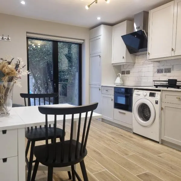 Beautiful newly renovated flat in Orpington、Chelsfieldのホテル