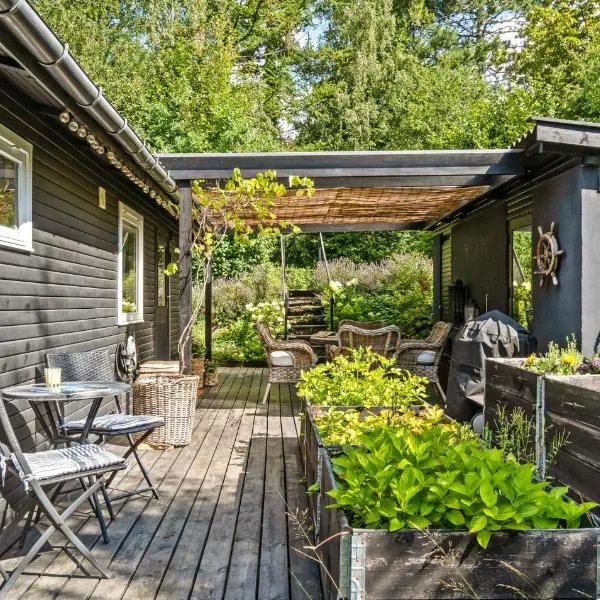 Gorgeous Home In Ølsted With Wifi, hotel v destinaci Ølsted