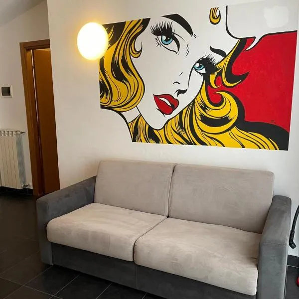 Cav Pop Sky – hotel w mieście Seregno