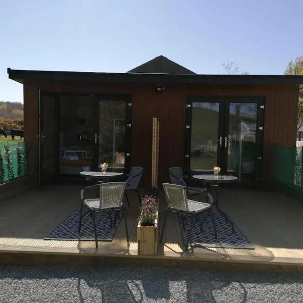 Bumble Bee Lodge, ROOM 1, hotel v destinaci Raholp