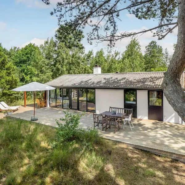 2 Bedroom Awesome Home In Vig, khách sạn ở Vig