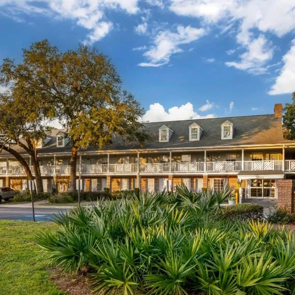 Best Western Plus St. Simons, hotel di Saint Simons Island