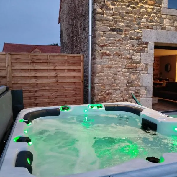 Gite La grange bien être en baie du Mont St Michel, hôtel à Bacilly