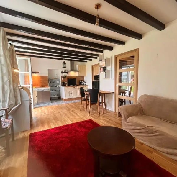 Studio indépendant T1, entre Nantes et Rennes, hotel em Conquereuil
