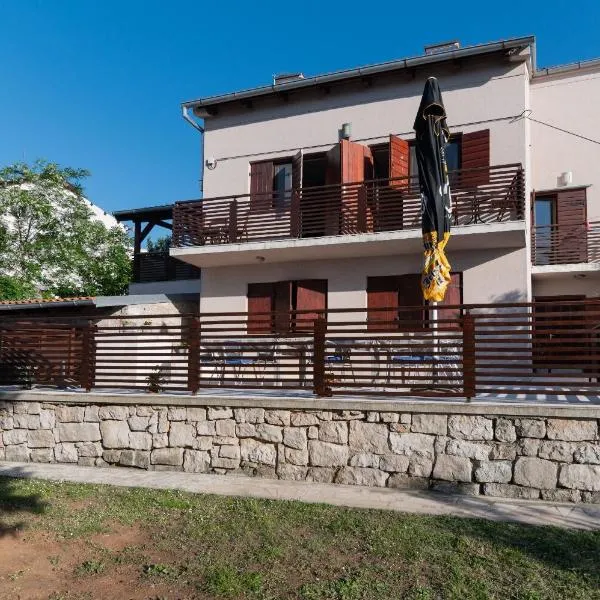 Apartments Tiho, hotel v Preu