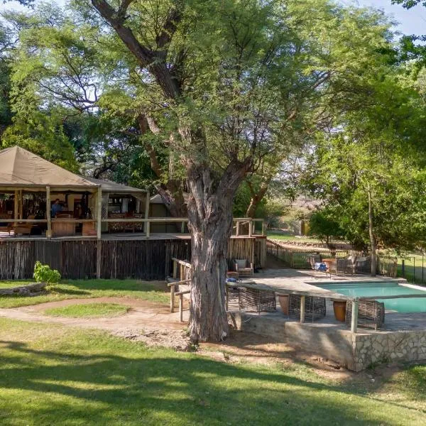 Elephant Valley Lodge, hotel in Lesoma