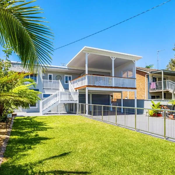 Shoaly House and Shoaly House Cottage - perfect for multiple families & wedding groups, хотел в Шоул Бей