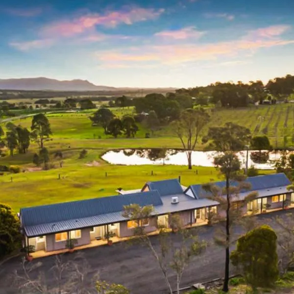 Rothbury Downs, hotel a Lovedale