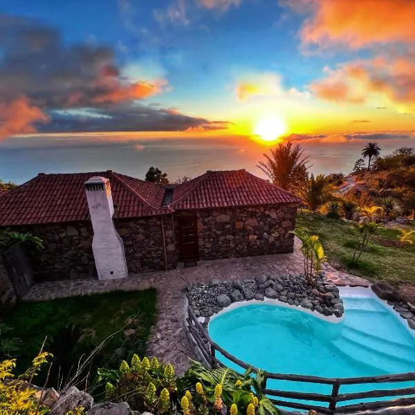 Villa Awara - Piscina privada - Private pool - by Rural La Palma, hotel in El Pinillo