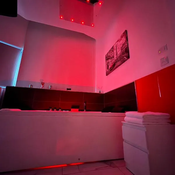 B&B Rossini Luxury 3, hotel v destinaci Cosenza