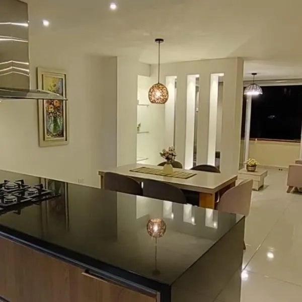 Bonito Apartamento Amoblado en la Mejor Zona, hotel a San Gil