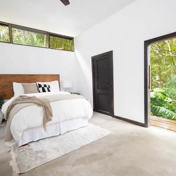 Serendipity Holistic Resort Spa, hotel v destinaci Kingston
