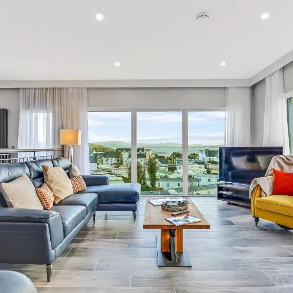 BayView Luxury 4 Bedroom Villa, hotel v destinaci Downings