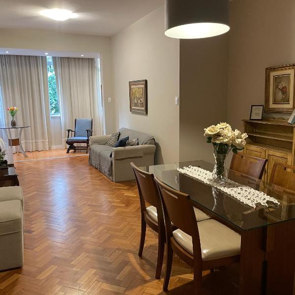Apartamento grande, confortável, metrô, praias