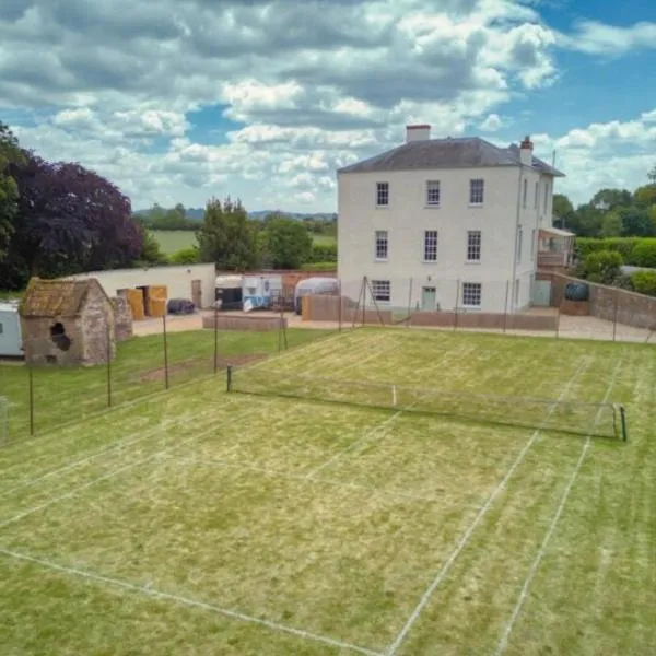 Countryside Annexe, with hottub, sleeps up to 4, hotel in Durston