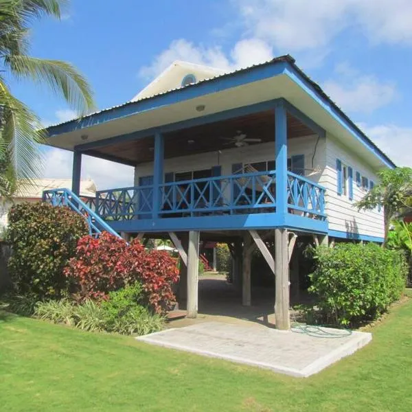 #8 Ocean view Beach Front Bungalow 2nd Row, hotel v destinaci Playa Hermosa