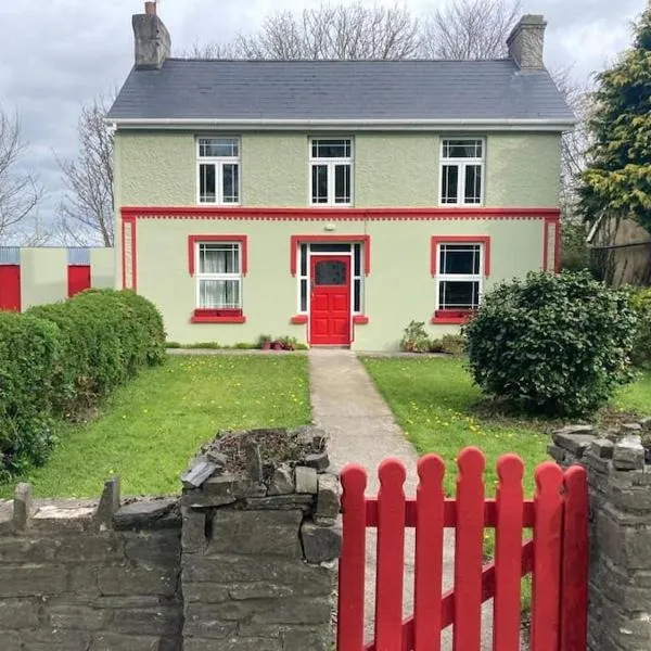 Village House, Finuge, County Kerry, hotel v destinaci Fionnúig