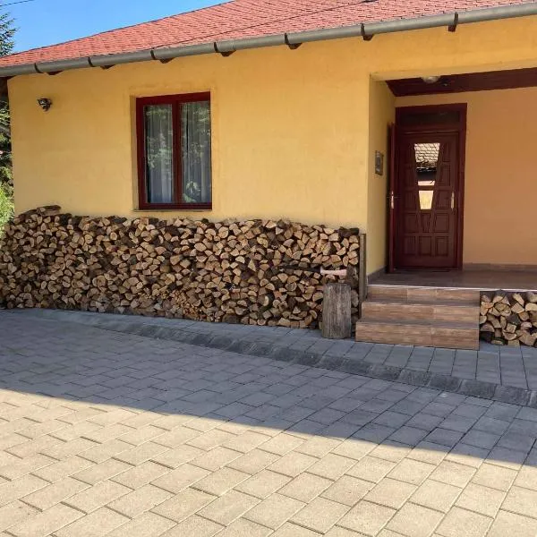 Villa Negra Vendégház, hotel v mestu Parádsasvár