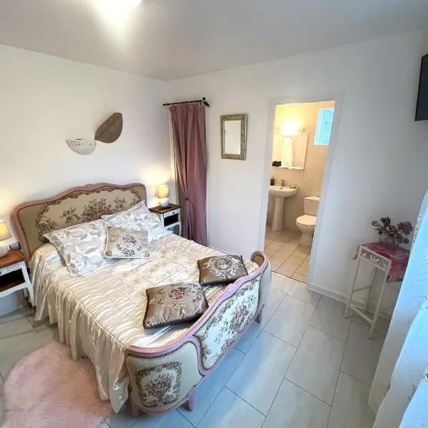Cap'tain Cook, hotel em Caurel