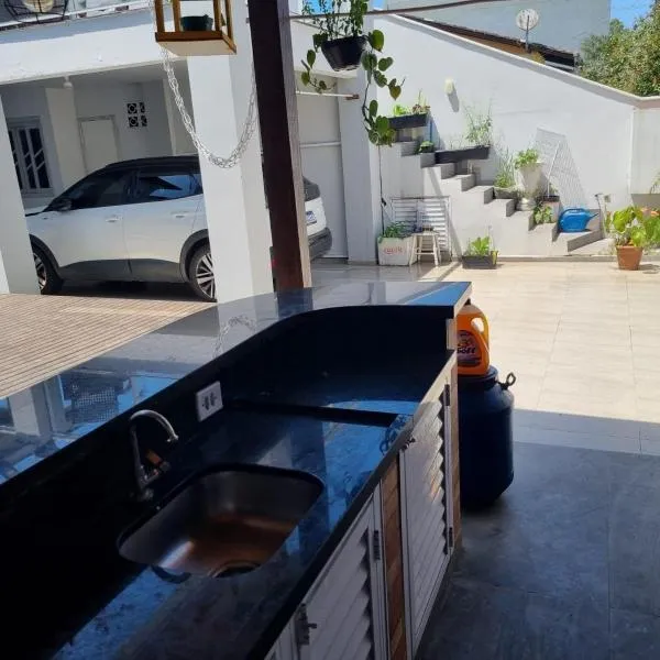 Pousada Refugio Paradisíaco 2, hotel v destinaci Piçarras