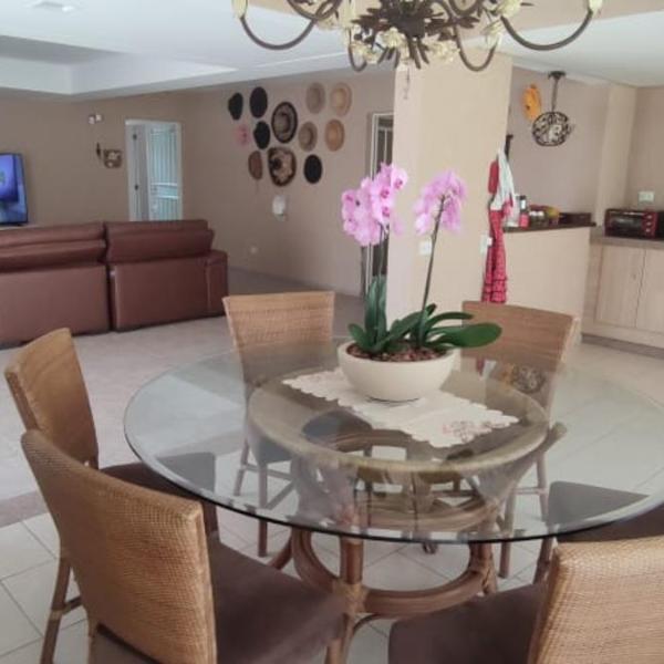 A melhor acomodação entre Pinhais e Curitiba - quarto para até O4 pessoas em casa com garagem - Foto 5
