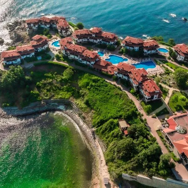 Saint Thomas Holiday Village, hotel di Sozopol