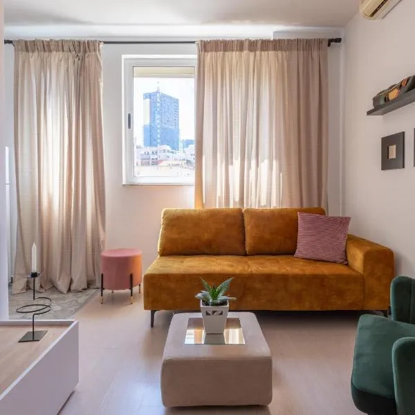 Garden Lake City Apartment's, hotel in Tirana