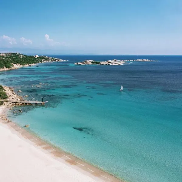 Mangia's Sardinia Resort - NEW OPENING, hotel v destinaci Santa Teresa Gallura