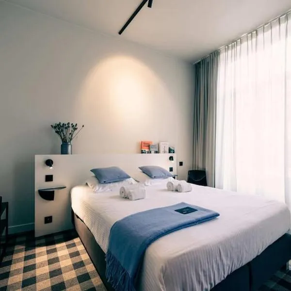 Charming Studio Retreat for Two in Central Ghent، فندق في خنت