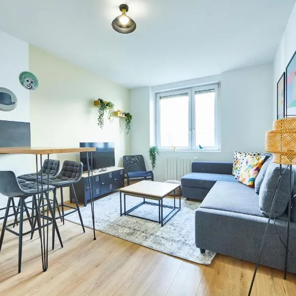 BE-2G - Appartement F2 pour 1-2 pers au 2ème étage au centre de Mulhouse, hotel in Mulhouse