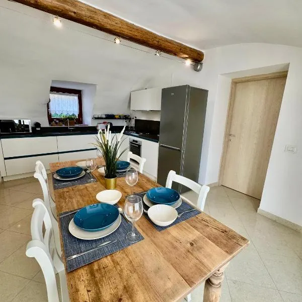 Corvina Suite, hotel v destinaci Costermano