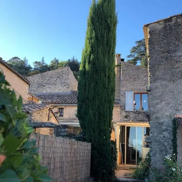 Les petits cyprès, hotel v destinaci Bonnieux