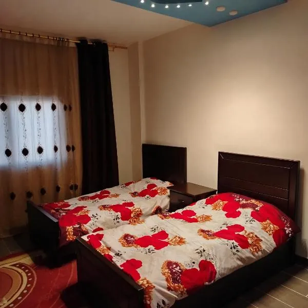 شقة فاخرة مع مطل luxerious with nice view, hotel en Amán
