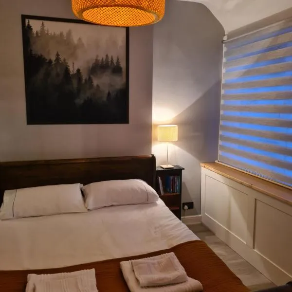 Peebles High Street Apartment, hotel v destinaci Peebles