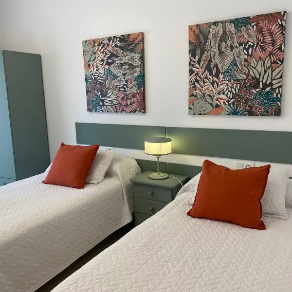 Apartamentos Alcañiz, Silvia, hotel v destinaci Alcañiz