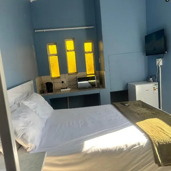 GuestHouseTwentyFour, hotel in Kuruman