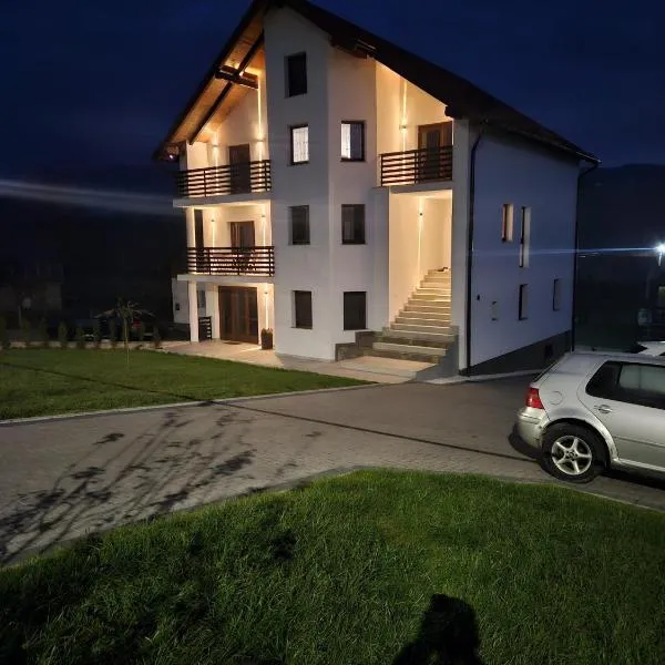 Apartament HATERE, hotel en Moisei
