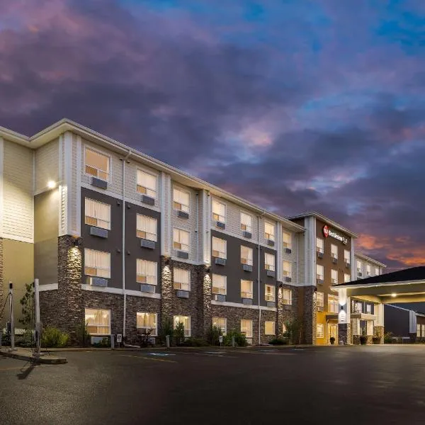 Best Western Plus Lacombe Inn and Suites, hotel en Lacombe