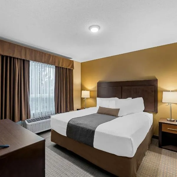 Best Western Plus Lacombe Inn and Suites, hotel u gradu Lacombe