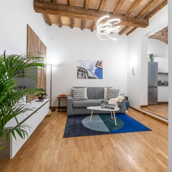 Martin's Home - Spacious 60 sqm apartment in Modena historic center ideal for families and business stays, hotel in Modena