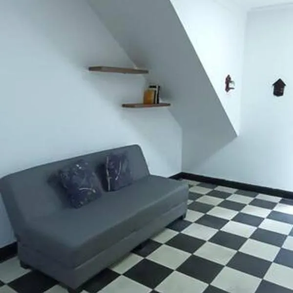 Apartamento Amoblado amplio y confortable, excelente ubicación "MELAO", hotel a Palmira
