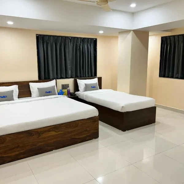 Hotel Pravasa stays ,Shirdi, hotel v destinaci Širdi