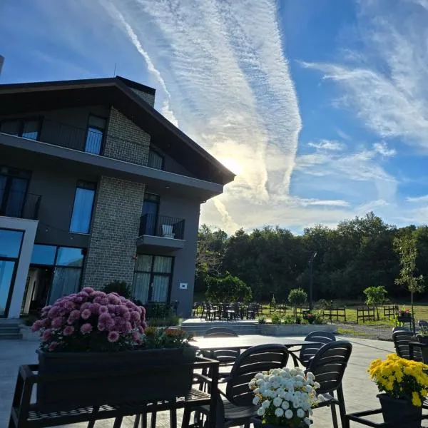 TOSKA Farm, hotel em Meç