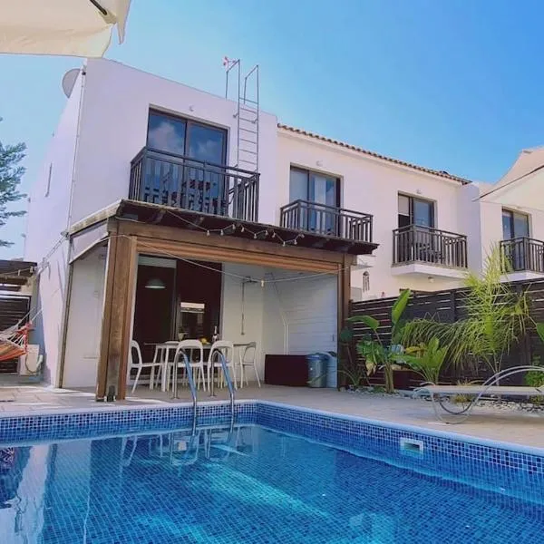 Casa Palmera, hotel in Paralimni