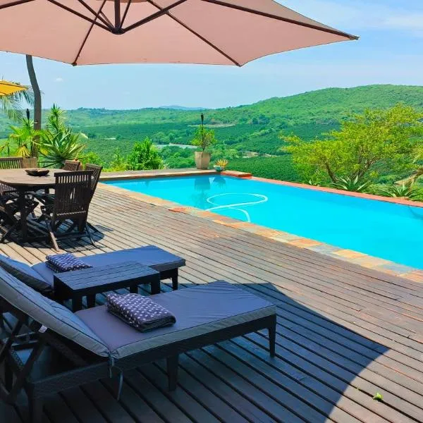 Hill Top Villa - Private Room In A Home, hotel v destinaci Hazyview