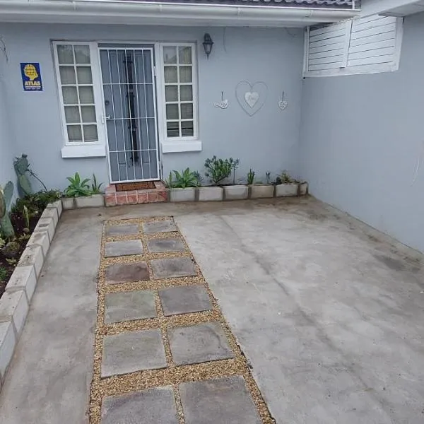 Greydoor 2, hotel in Gqeberha