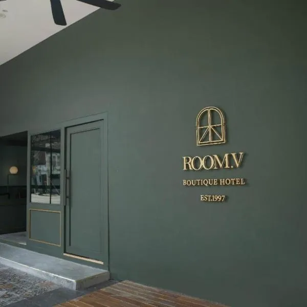 Room V Jalan Sultanah By SECOM, hotel em Batu Pahat