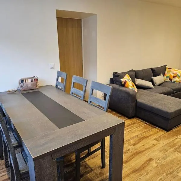Appartement Serre Chevalier Montgenèvre、ブリアンソンのホテル